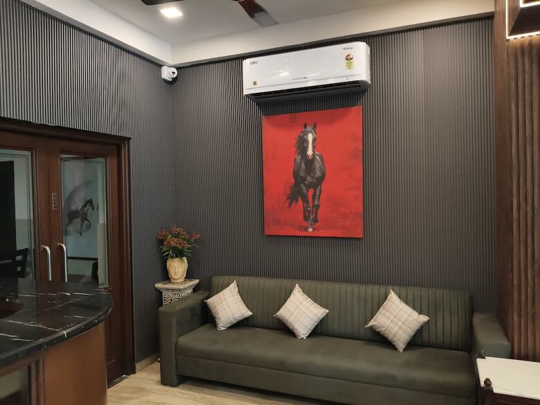 H N M The Boutique Hotel
