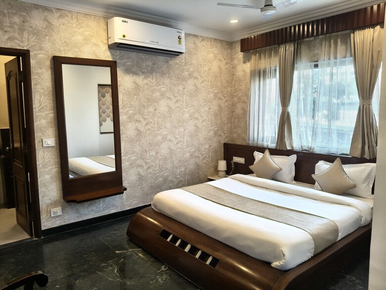 H N M The Boutique Hotel