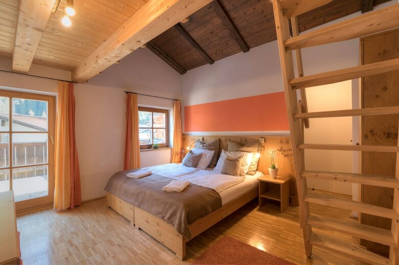 Chalet Murr By Skinetworks