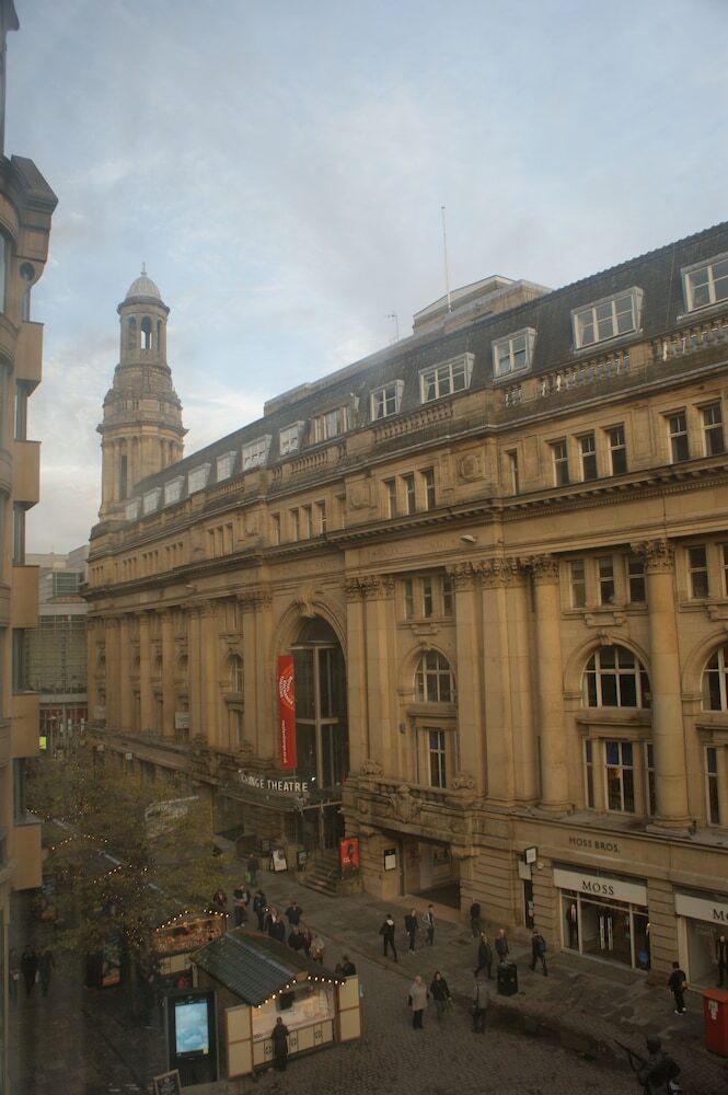 Aparthotel St Anns Square Apartments