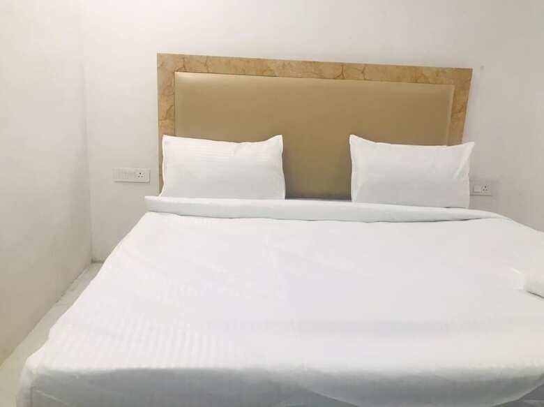 Hotel Rasso Inn Tuglakabad Extn.