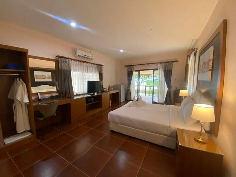 Hotel Chaithalay Khanom Resort