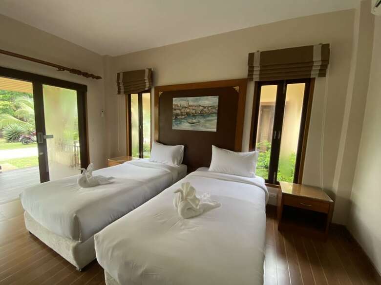 Hotel Chaithalay Khanom Resort