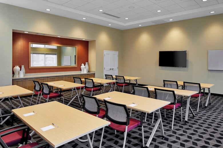 Hotel Towneplace Suites By Marriott Columbus North - Osu