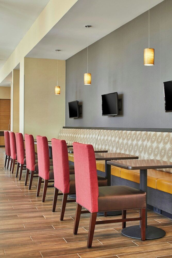 Hotel Towneplace Suites By Marriott Columbus North - Osu