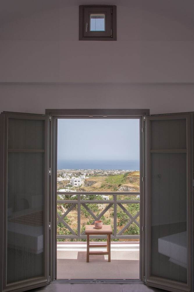 Amphitrite Suites Santorini