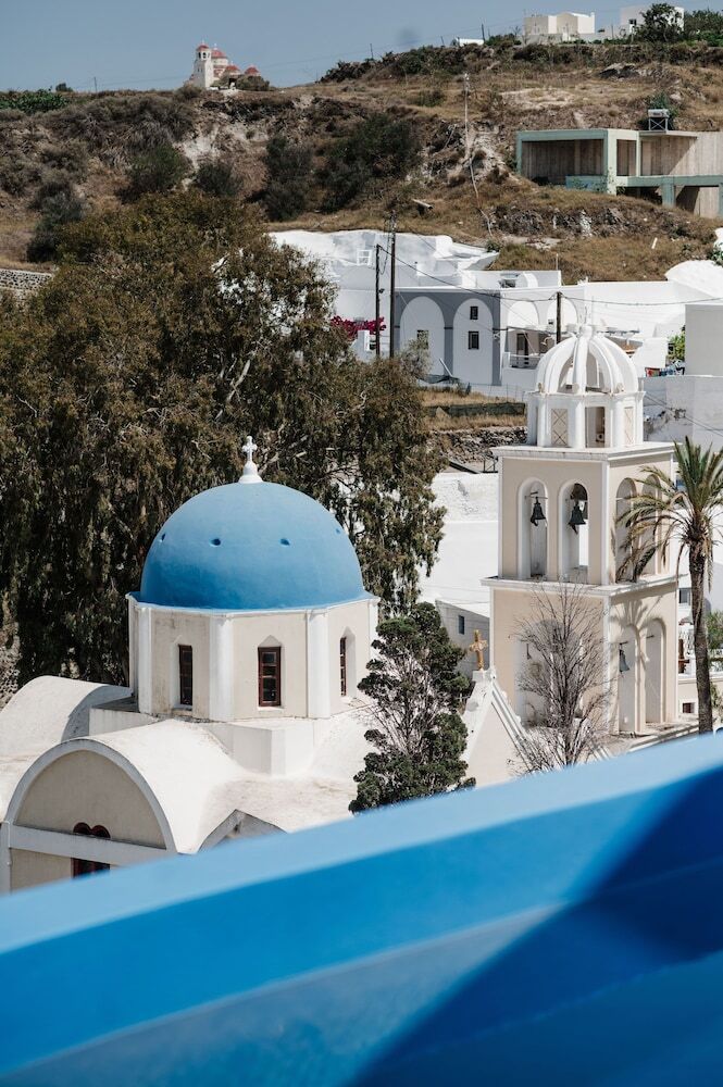 Amphitrite Suites Santorini