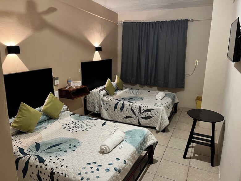 Hotel Las Brisas