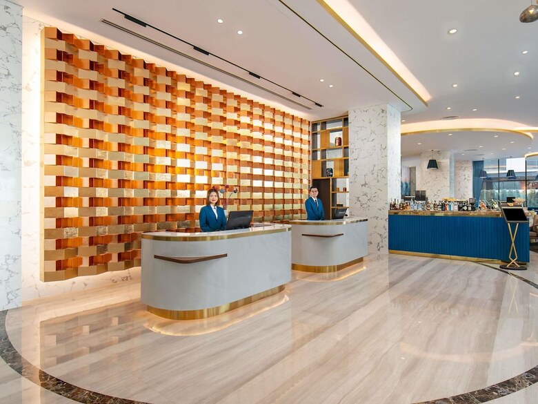 Hotel M�venpick Living West Hanoi