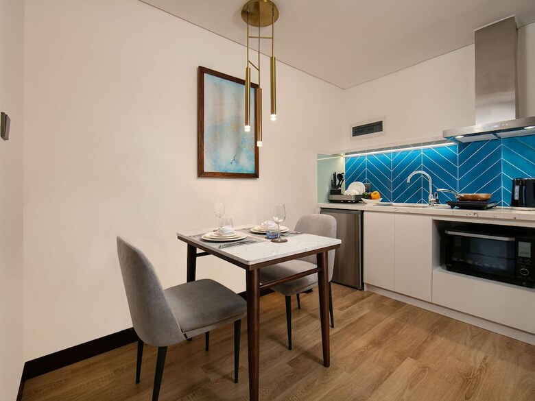 Hotel M�venpick Living West Hanoi