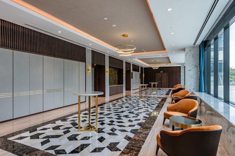 Hotel M�venpick Living West Hanoi