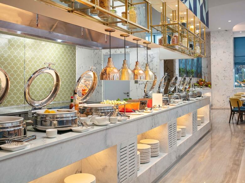 Hotel M�venpick Living West Hanoi