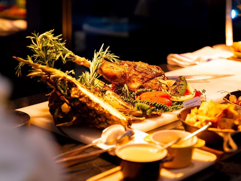 Hotel M�venpick Living West Hanoi