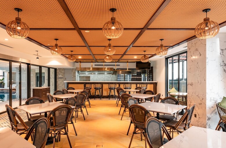 Hotel M�venpick Living West Hanoi