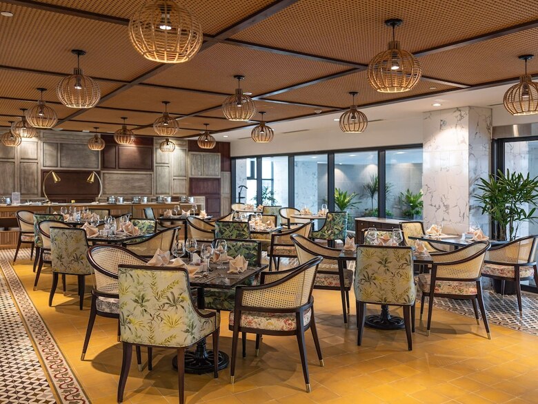 Hotel M�venpick Living West Hanoi