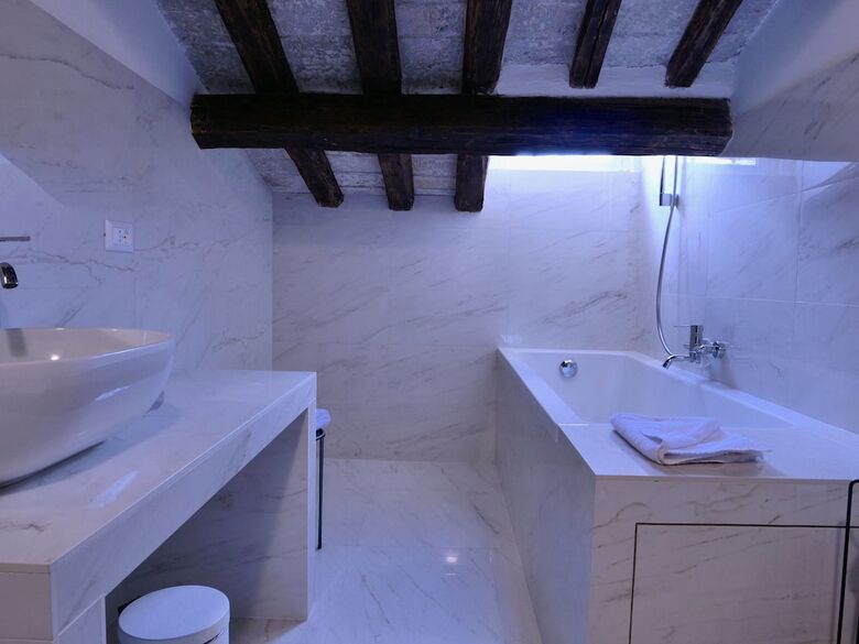 Bed & Breakfast Helmirage Suite Via Del Corso