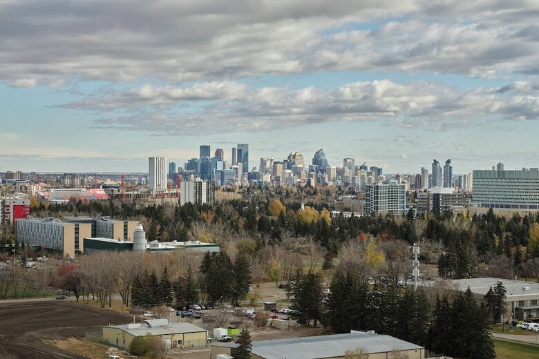 Alt Hotel Calgary University District