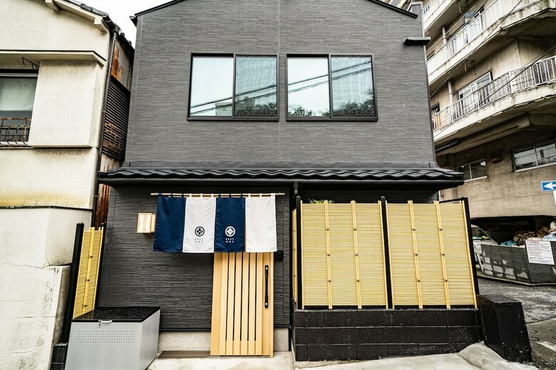 Apartamentos East One