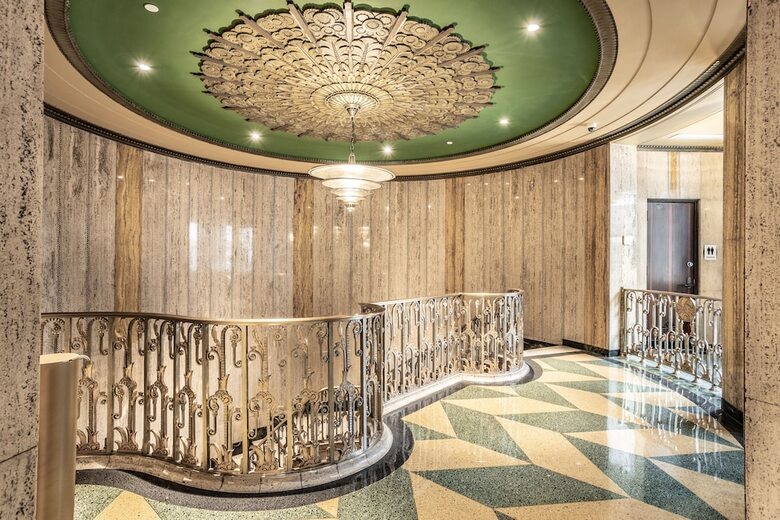 Bottleworks Hotel