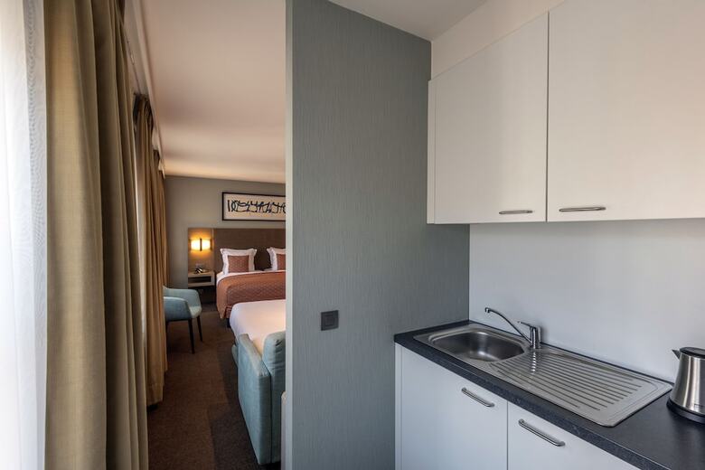 Hotel Aragon House