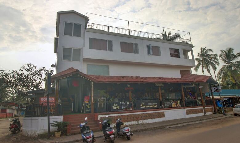Itsy Hotels Tao Residency, 2 Minutes Walk From Baga Beach