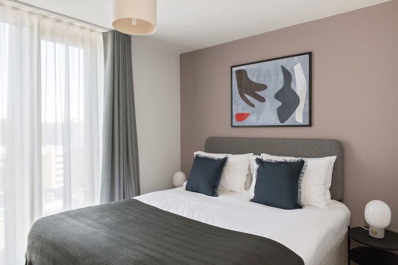 Aparthotel Cove Paradise Street