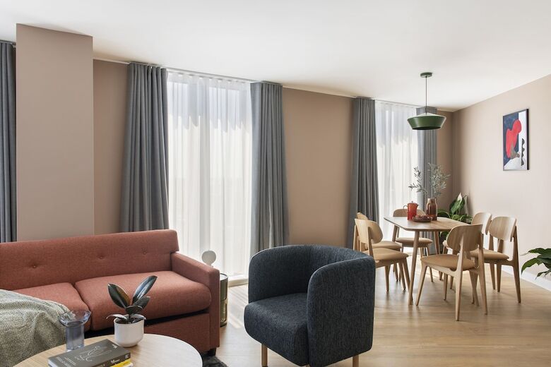 Aparthotel Cove Paradise Street
