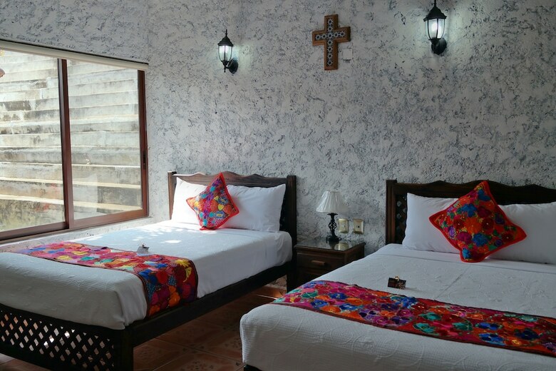 Camino Mexicano Hotel Resort