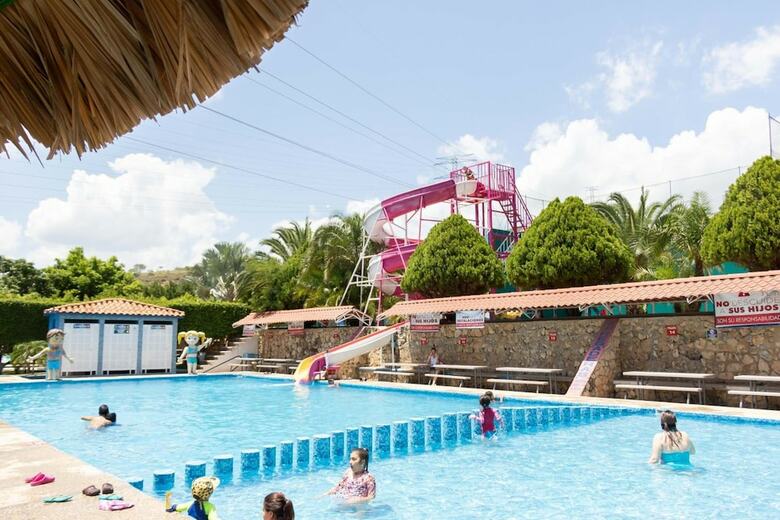 Camino Mexicano Hotel Resort