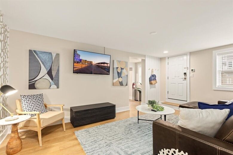 Hotel Surrey Beach House