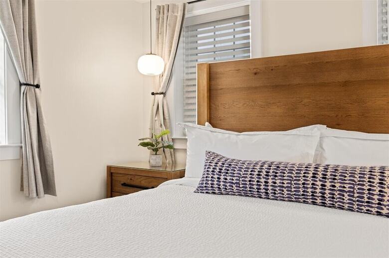 Hotel Surrey Beach House
