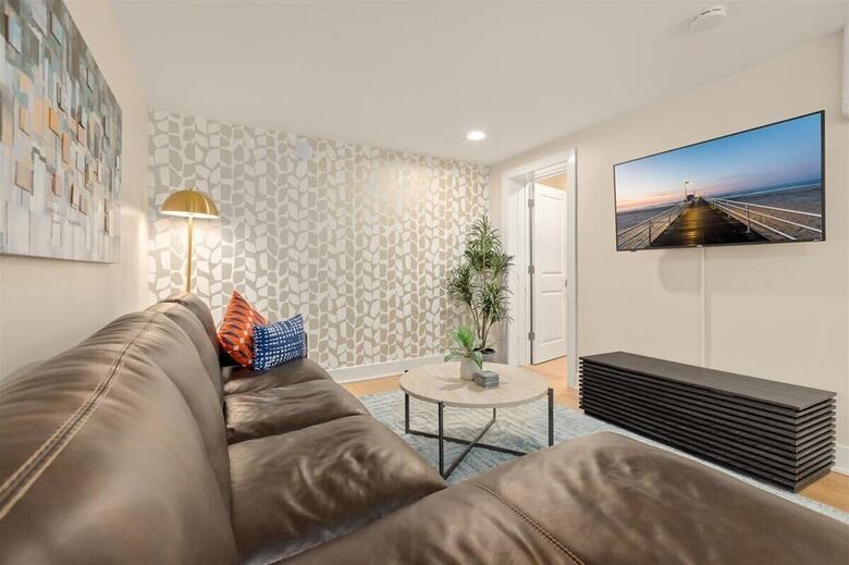 Hotel Surrey Beach House