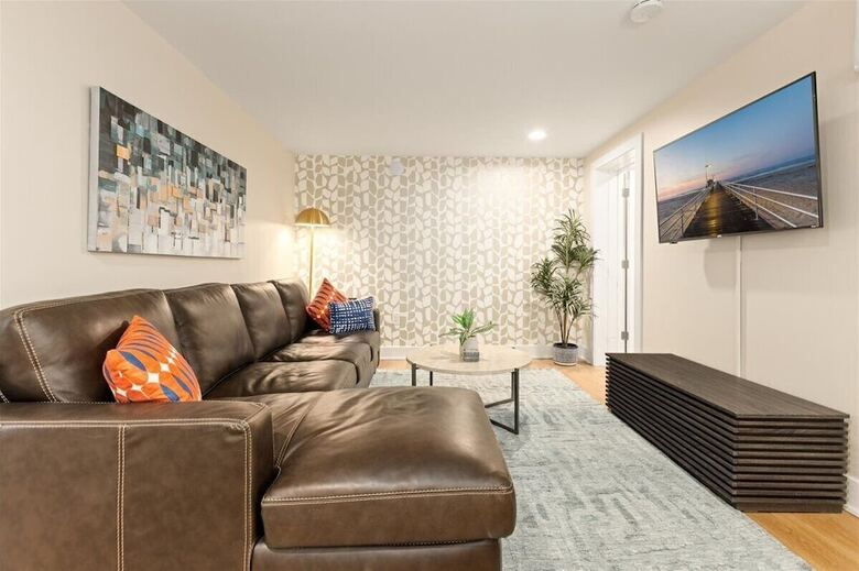 Hotel Surrey Beach House
