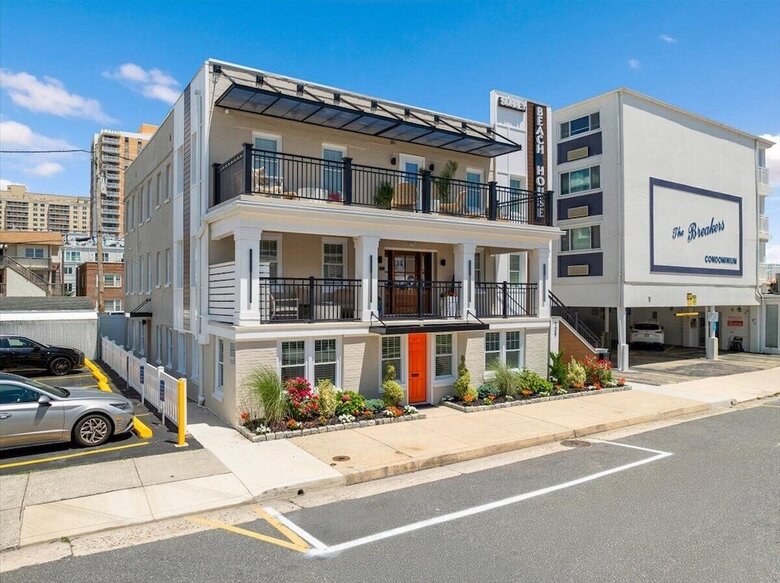 Hotel Surrey Beach House