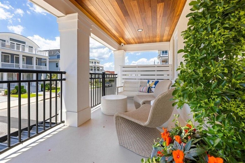 Hotel Surrey Beach House