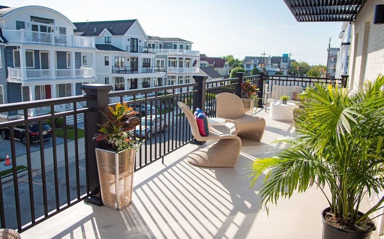 Hotel Surrey Beach House