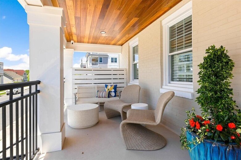Hotel Surrey Beach House