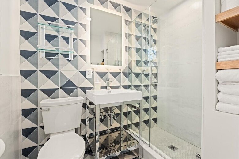 Hotel Surrey Beach House