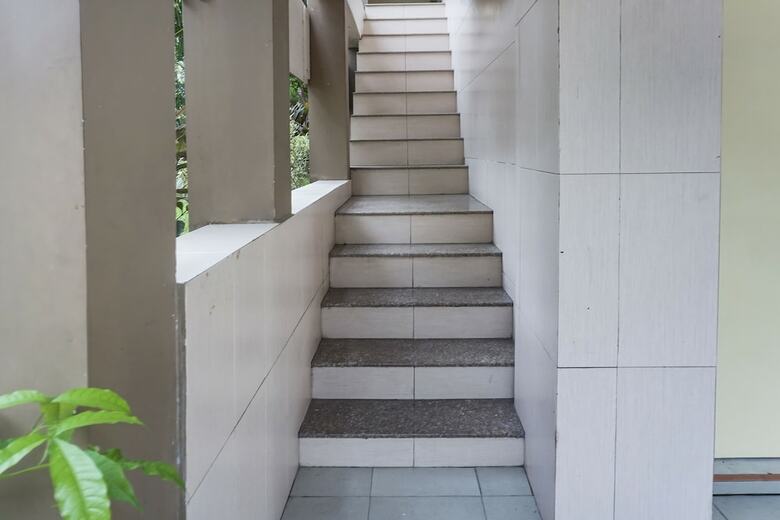 Hotel Oyo 90923 Makassar Cottage