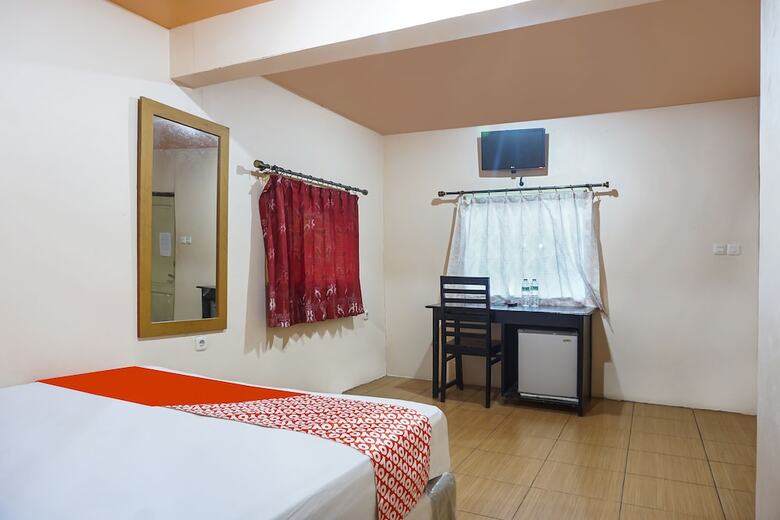 Hotel Oyo 90923 Makassar Cottage