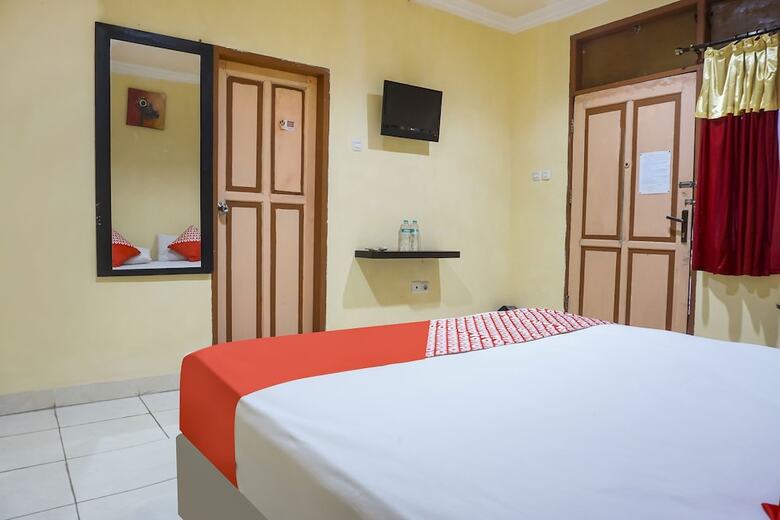 Hotel Oyo 90923 Makassar Cottage