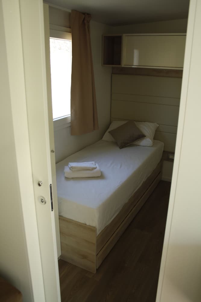 Queen Campagna Mobile Homes Klenovica