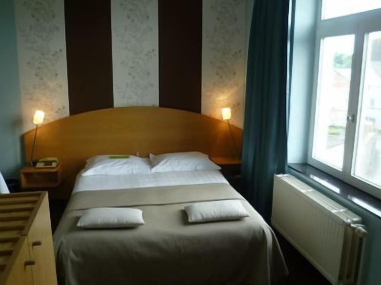 Le Castel Hotel