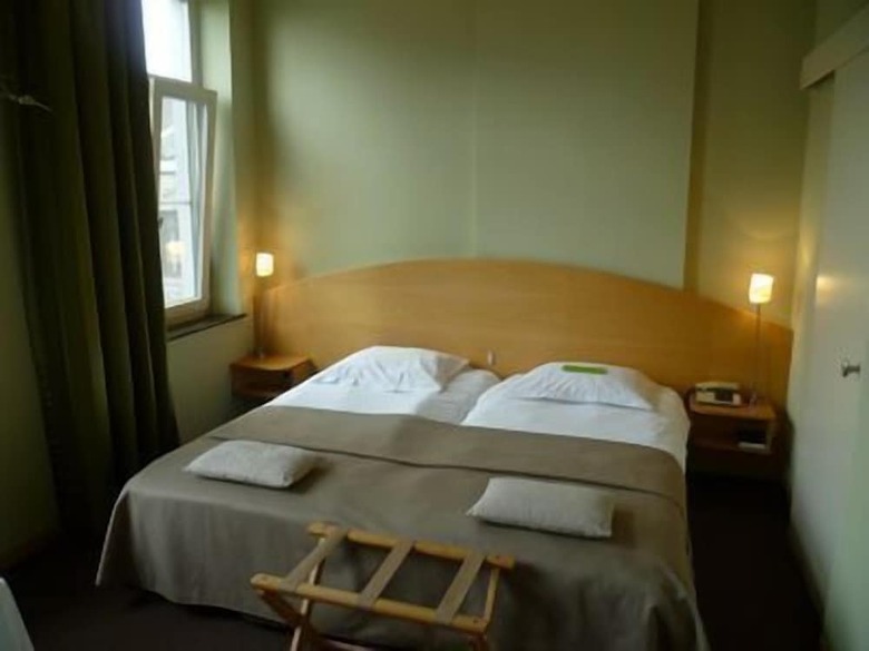 Le Castel Hotel