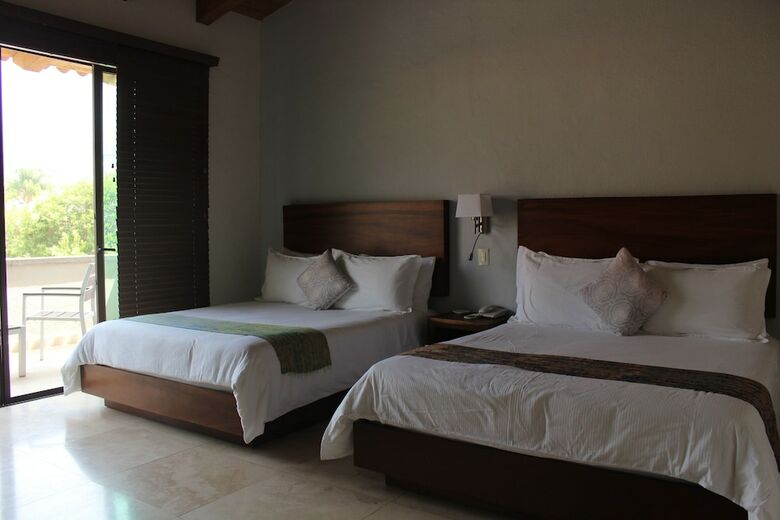 Hotel La Reserva Chapala Resort