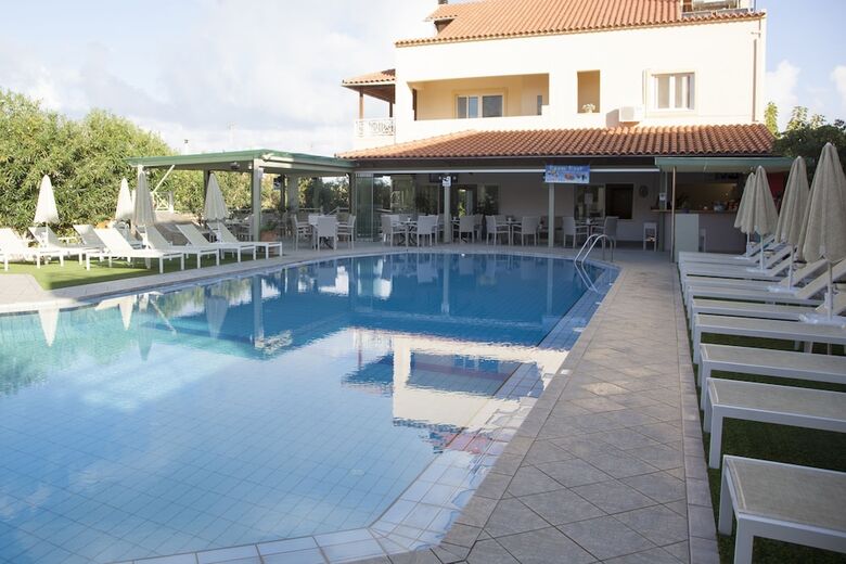 Aparthotel Blue Sky Hotel