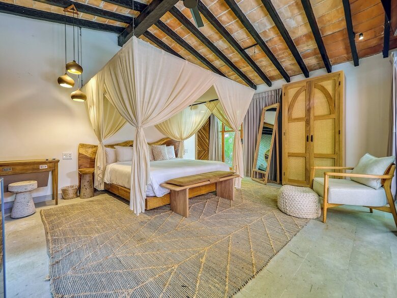 Hotel Maxwell Residences At Indah
