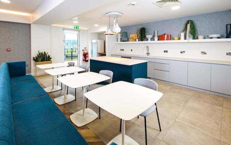 Hotel Staybridge Suites Cardiff By Ihg