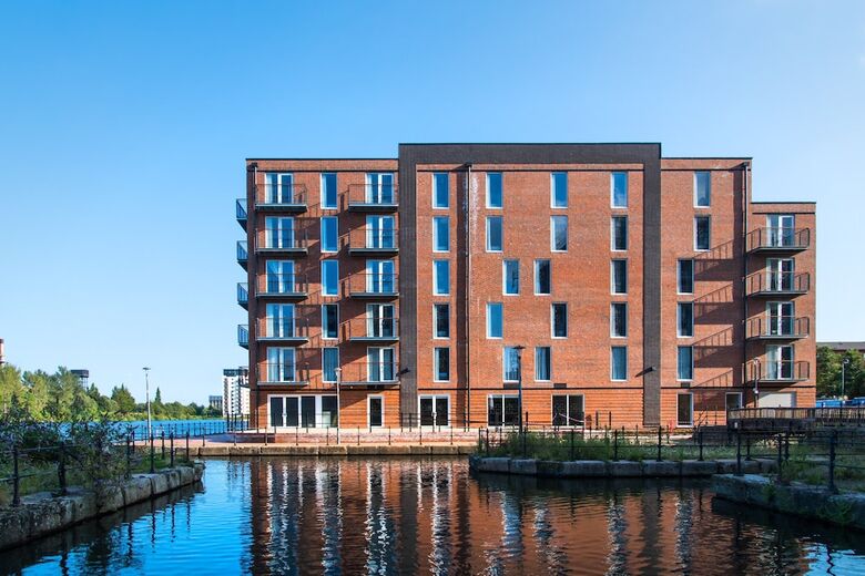Hotel Staybridge Suites Cardiff By Ihg