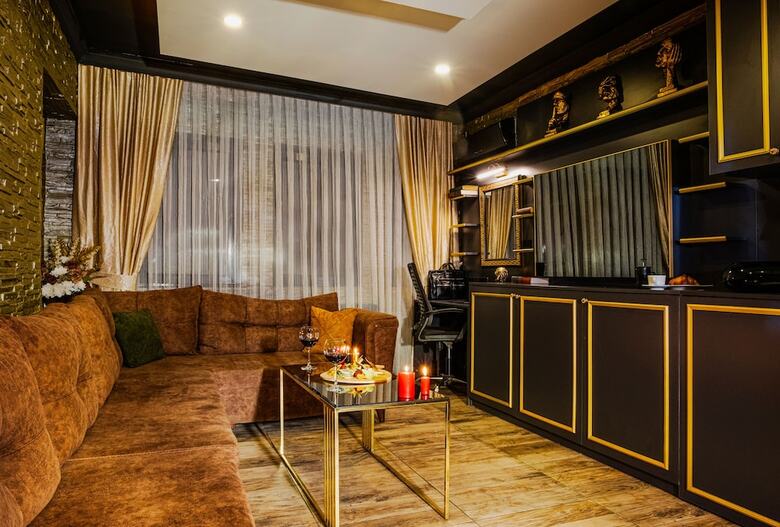 Golden Rock House